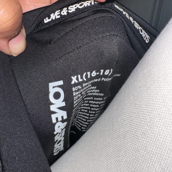 Love & Sports cropped long sleeves activewear top - Picture 6 of 8